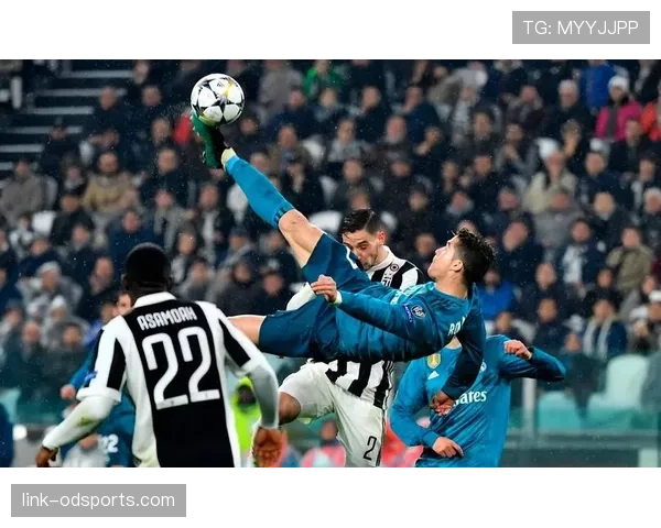 姆巴佩与C罗生涯早期爆发力对比：谁的巅峰冲刺更胜一筹？